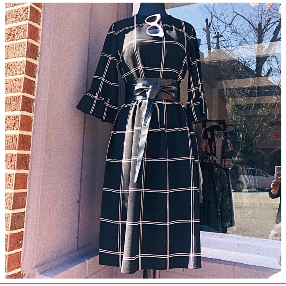 Chic midi striped block dress - Picture 5 of 7
